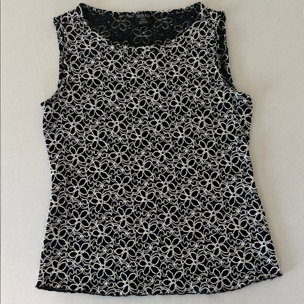 Tribal Women’s Med Black White Flowers Sleeveless Top Shell Stretchy Embroidered